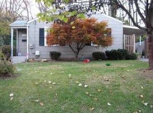 10614 Parkwood Dr, Kensington, MD 20895