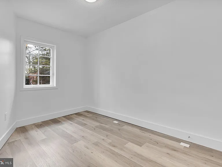 1353 Nicholson St NW #4 — Photo 6