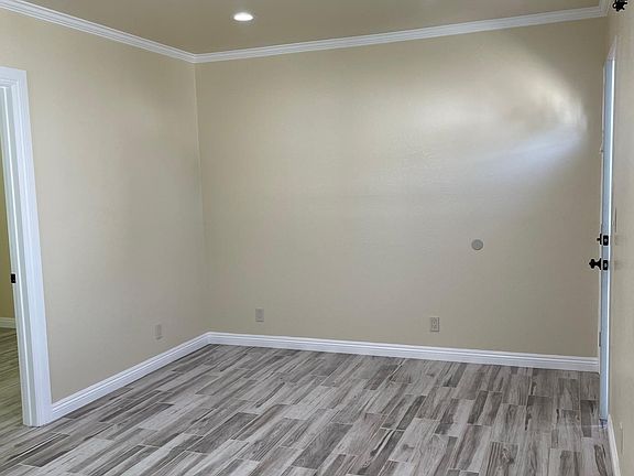 5th image of 11907 Rose Hedge Dr #1/2