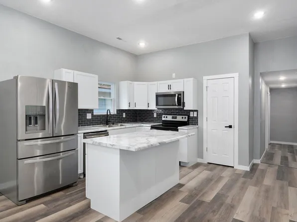 2026 N Taylor Avenue, Springfield, MO 65803