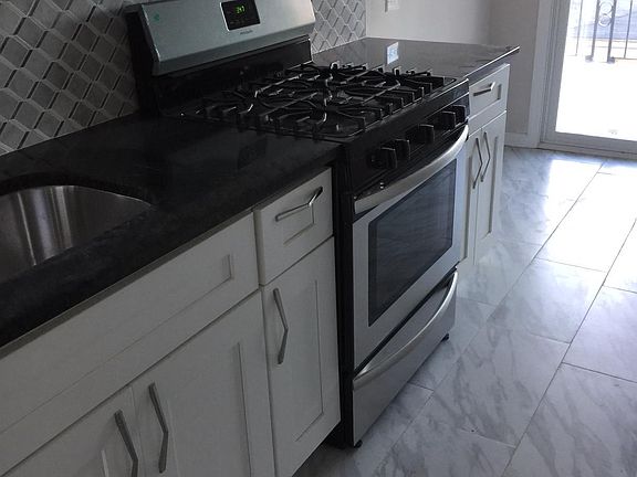3rd image of 4232 Bronxwood Ave
