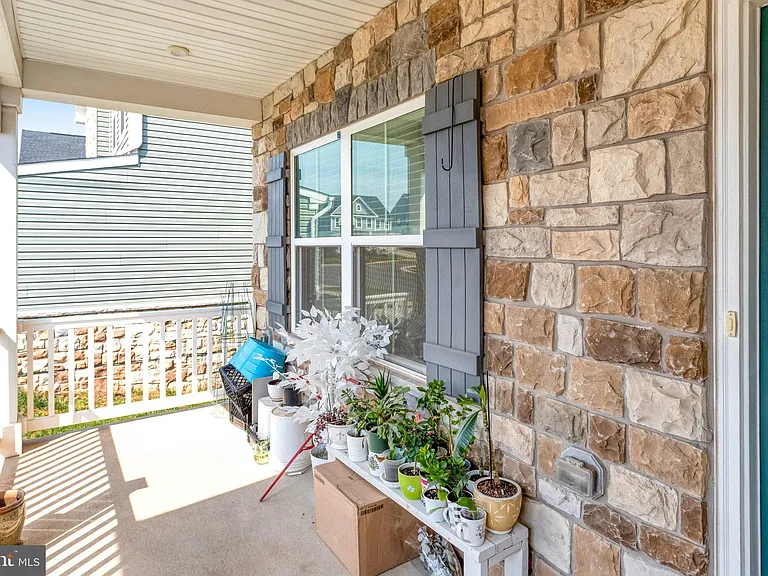 11241 Wheeler Ridge Dr — Photo 9