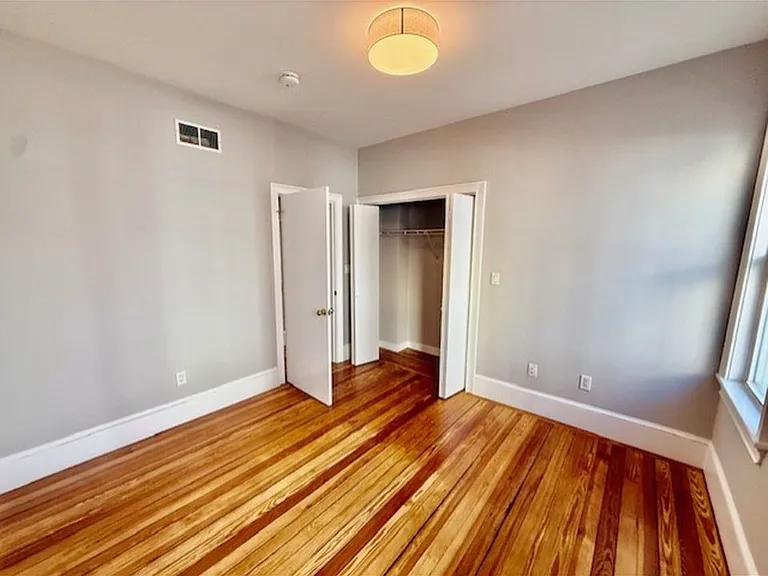 84 Marine Rd #1 — Photo 7