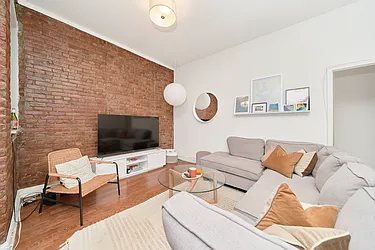 Rented by Living New York