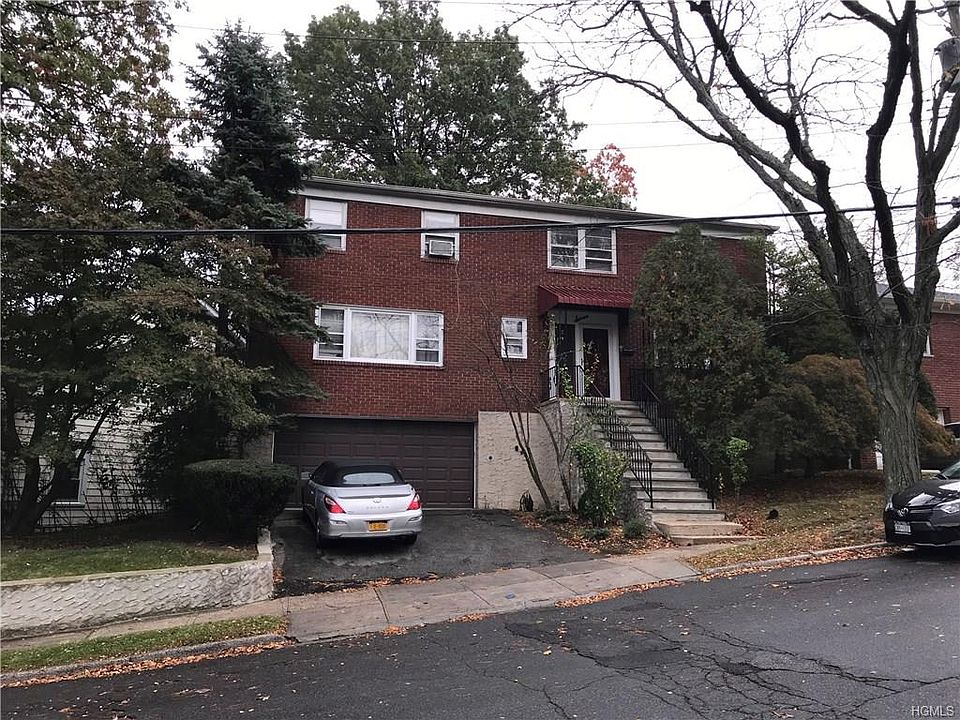 1st image of 7 Nuvern Ave