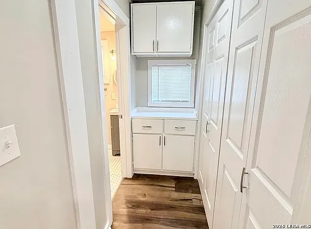 105 Dewitt — Photo 20