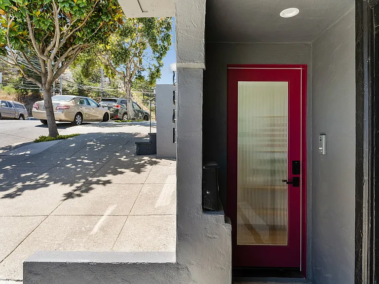 Clipper St — Photo 8