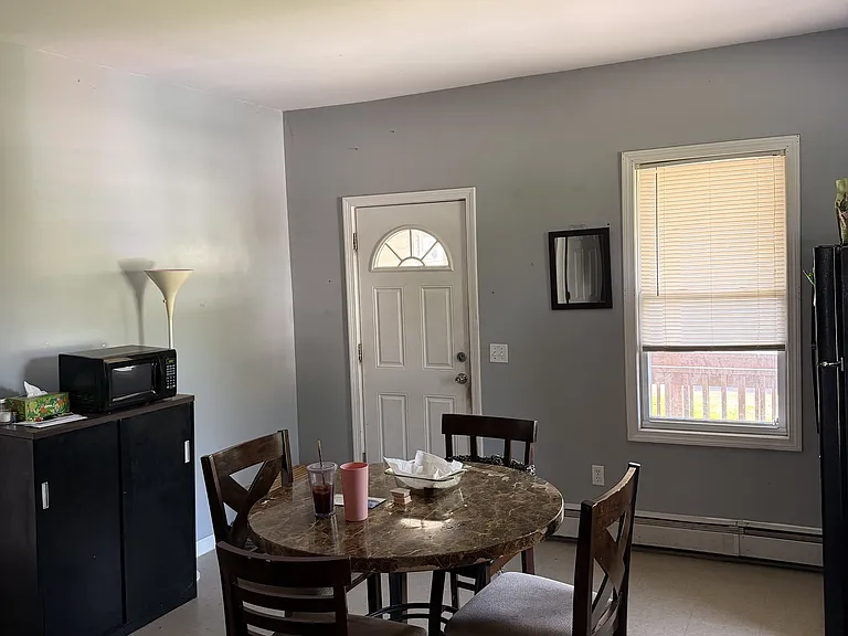 203 Maple St — Photo 12