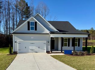 318 Danube Dr, Zebulon, NC 27597