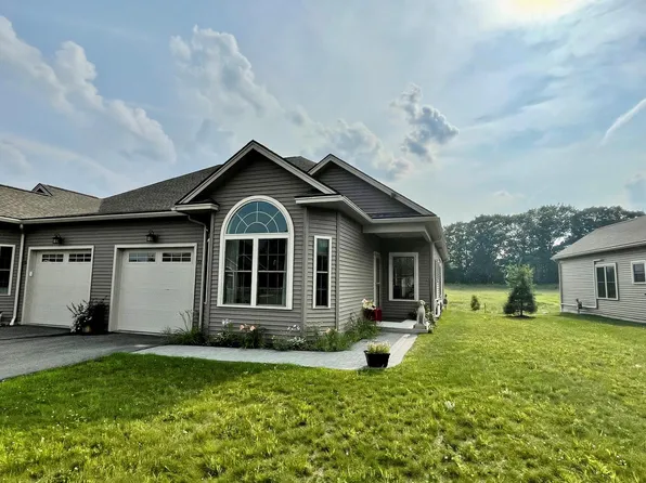 17 Killarney Court #17, Veazie, ME 04401