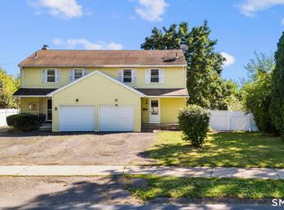 21 Chapman Street, Newington, CT 06111