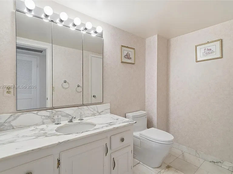 9801 Collins Ave #14D — Photo 42