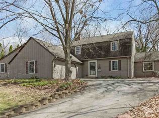 2041 Rochester Ct, Iowa City, IA 52245