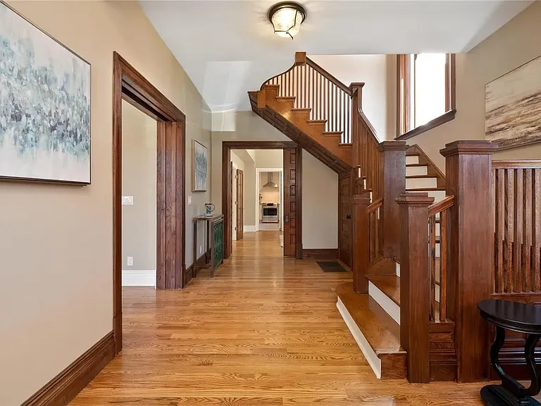 5083 Waterman Blvd — Photo 3