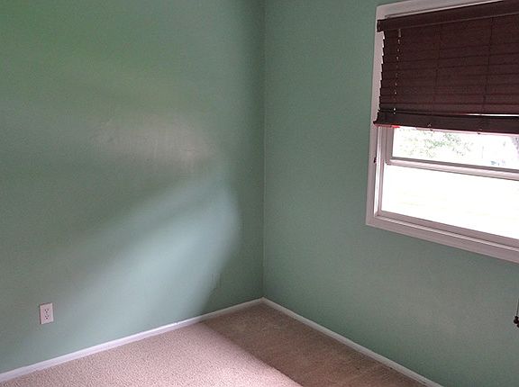 5th image of 4916 S 91st St
