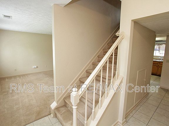 3rd image of 1381 Omie Way