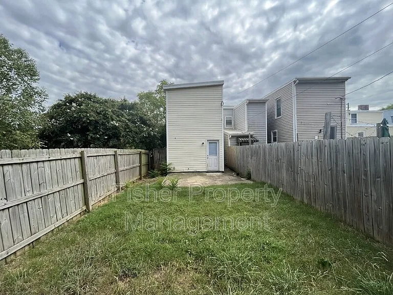 608 Albemarle St — Photo 18