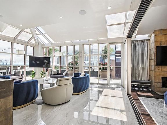 2nd image of 620 Decatur St #Penthouse B