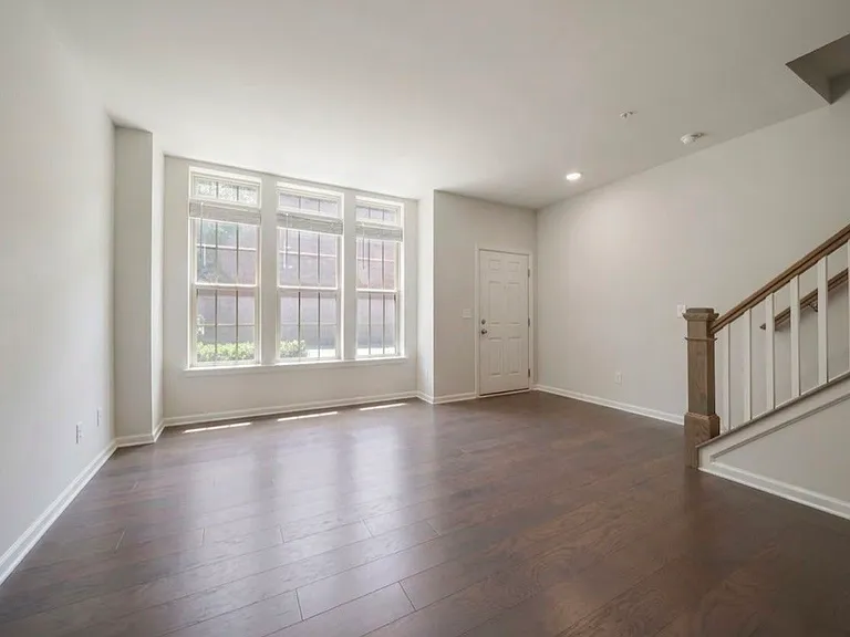 67 Arnold Dr — Photo 7