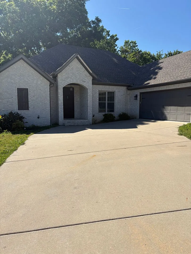 Building Photo - 3774 Williams Cv
