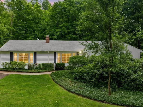 11565 Wilbert Rd, Chardon, OH 44024