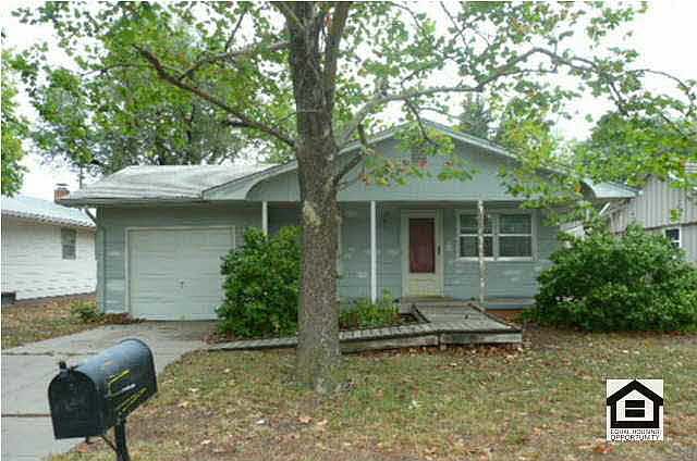 1st image of 916 E 13th Ave #Hud181219598