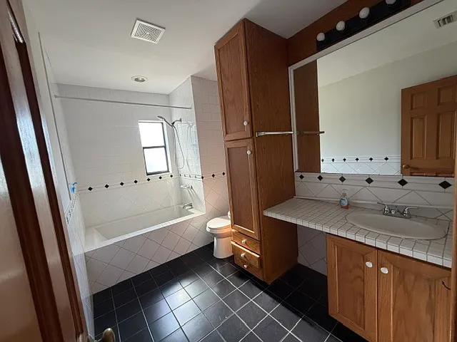 8313 Pat Blvd — Photo 32