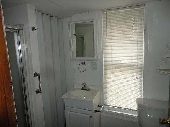 4th image of 53 S Pine St