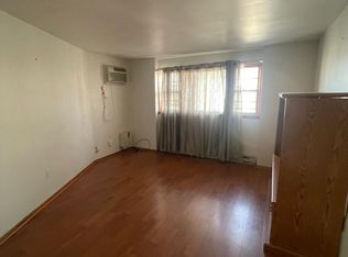 33 Adams St #2R, Newark, NJ 07105
