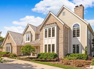 N32W23175 Stonewall Ct, Pewaukee, WI 53072