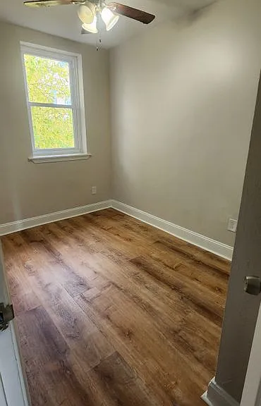 469 Mechanic St — Photo 9