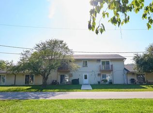 108 3rd Ave #4, Mendota, IL 61342