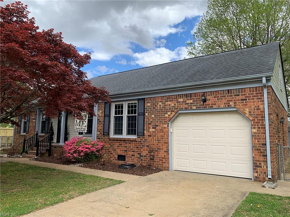 Sturdy Brick Ranch - 807 Jo Anne Circle, Chesapeake, VA 23322