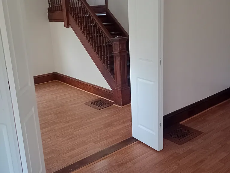 2706 Midland Ave — Photo 11