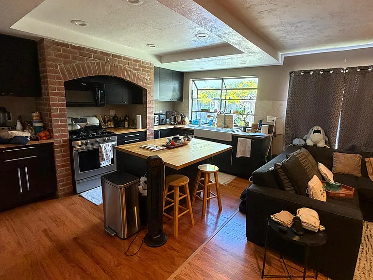 35596 Goldsmith Dr — Photo 10