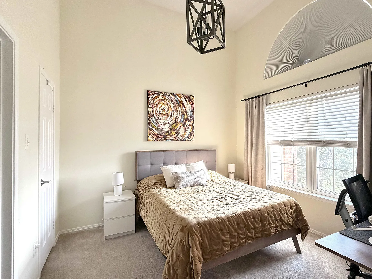 1 bed, 740 sqft, $2,250 — Photo 4