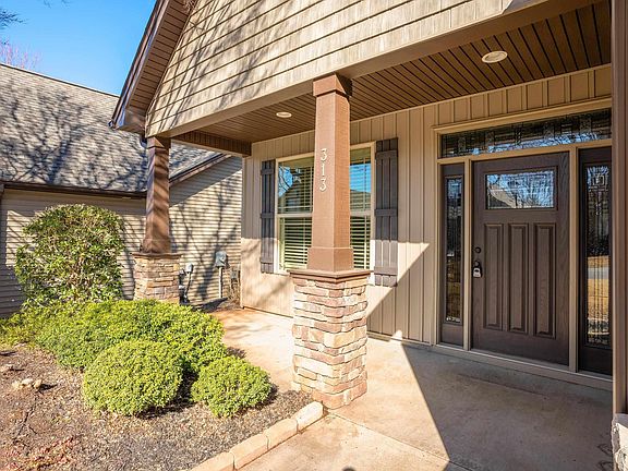 4th image of 313 Brownstone Cir