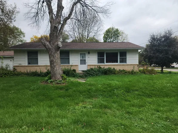211 4th Ave SW, Pine Island, MN 55963
