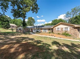 607 N Main St, Muldrow, OK 74948