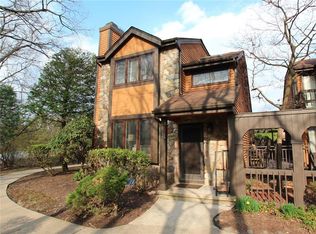 11 Riverbend Dr, North Brunswick, NJ 08902
