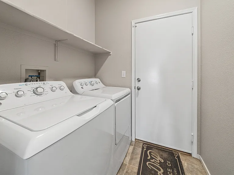 9588 Ensworth St — Photo 14