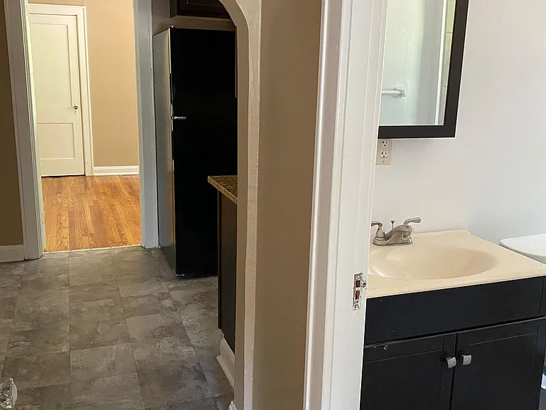 5144 Montgomery Rd #7 — Photo 3