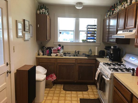 Kitchen with gas stove
