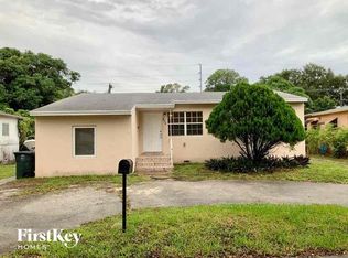 855 NE 134th St, North Miami, FL 33161
