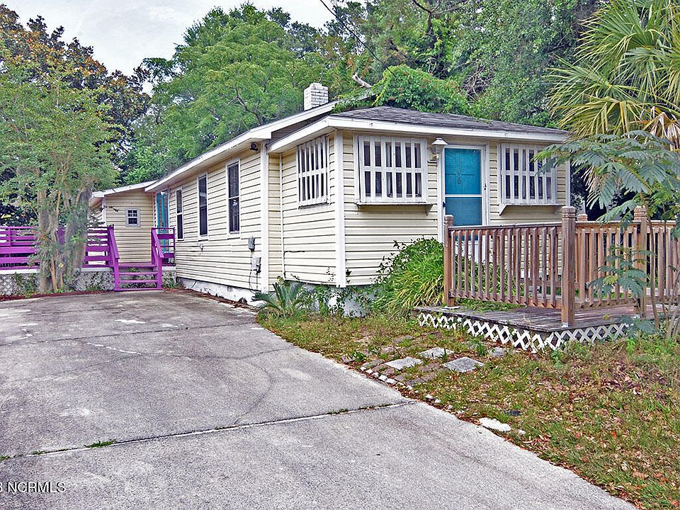 2nd image of 306 Wilson Avenue