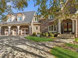 4826 Rose Heights Dr, Flowery Branch, GA 30542