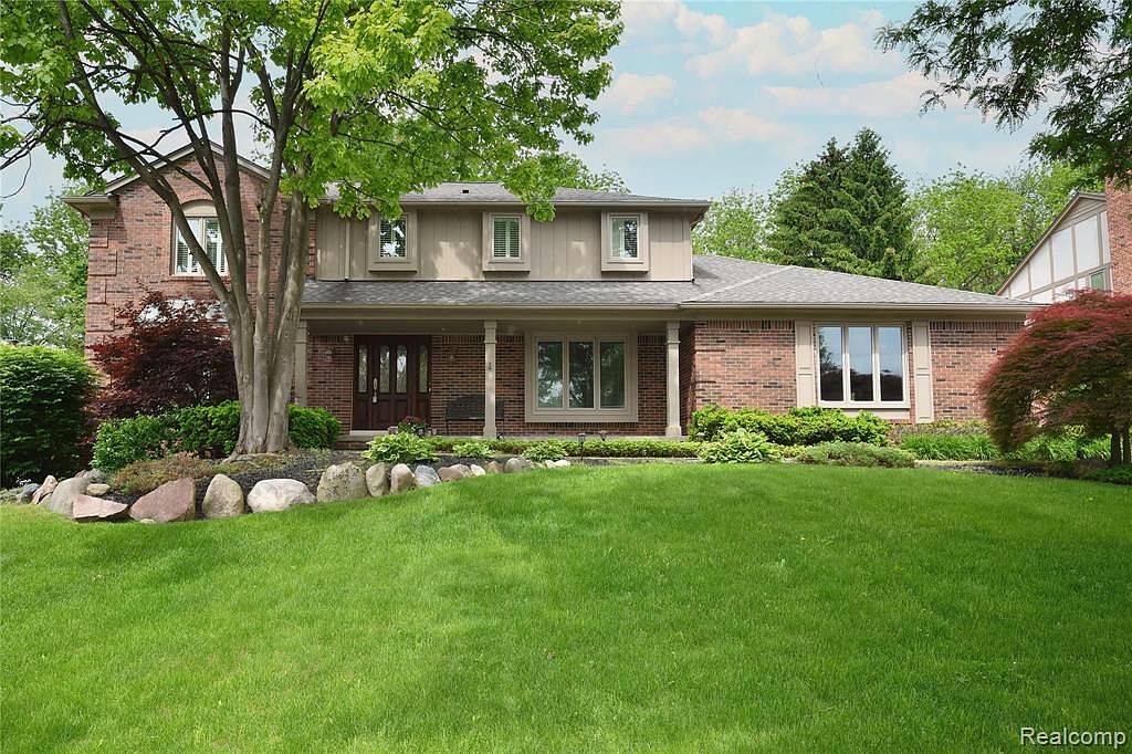 6415 Shagbark Dr, Troy, MI 48098 Zillow