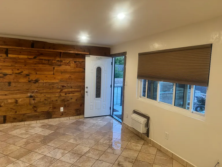 713 E Elder St #1 — Photo 5