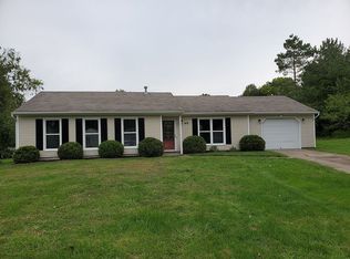 45 Trillium Ln, West Henrietta, NY 14586