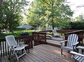 2nd image of 20 Hickory Hill Ln